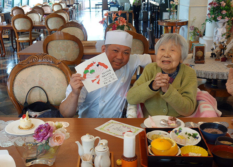 料理長もお祝い！